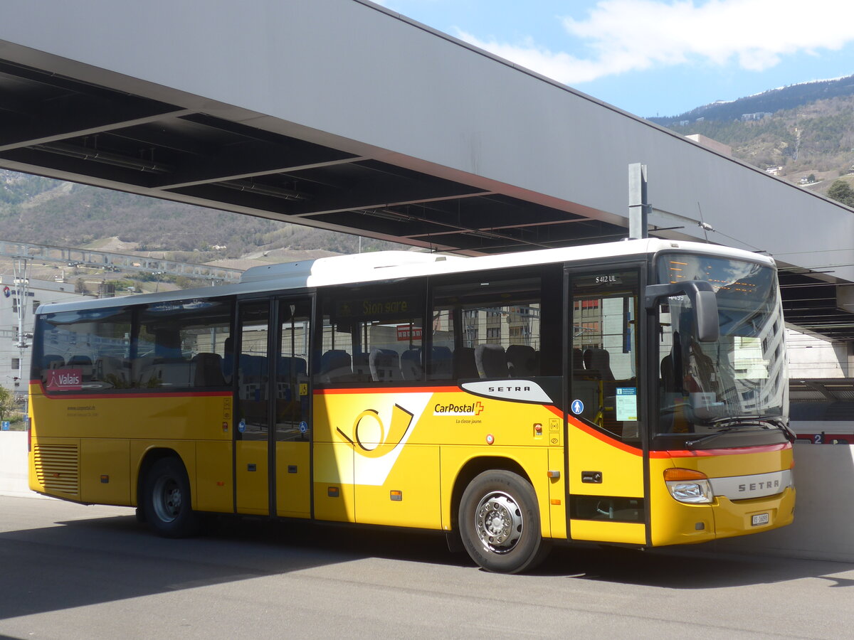 (225'127) - Ev�quoz, Erde - VS 16'098 - Setra am 19. April 2021 in Sierre, Busbahnhof