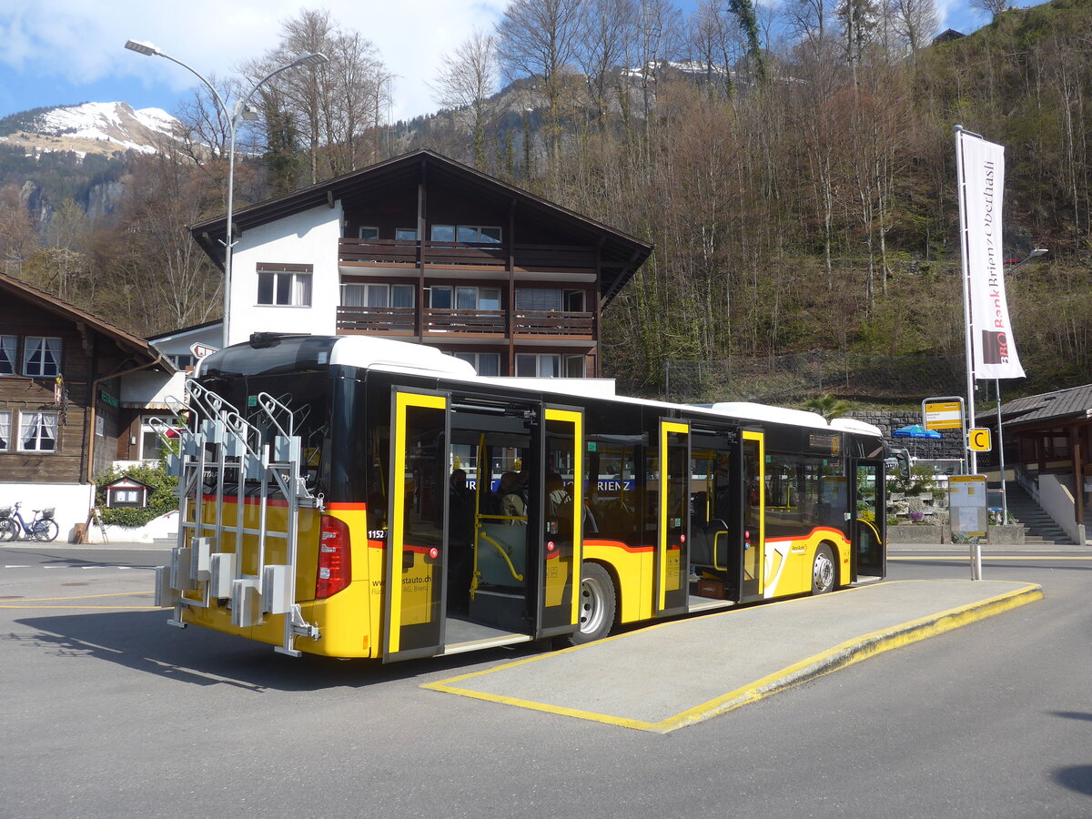 (225'189) - Fl�ck, Brienz - Nr. 7/BE 623'971 - Mercedes am 21. April 2021 beim Bahnhof Brienz