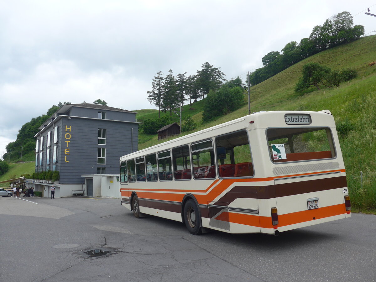 (225'763) - Wegm�ller, M�nsingen - BE 399'675 - FBW/R&J (ex Bamert, Wollerau) am 6. Juni 2021 in K�ssnacht, Rest. Frohsinn