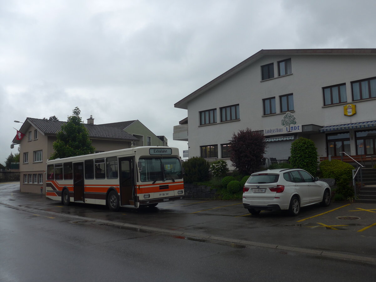 (225'799) - Wegm�ller, M�nsingen - BE 399'675 - FBW/R&J (ex Bamert, Wollerau) am 6. Juni 2021 in Doppleschwand, Landgasthof Linde