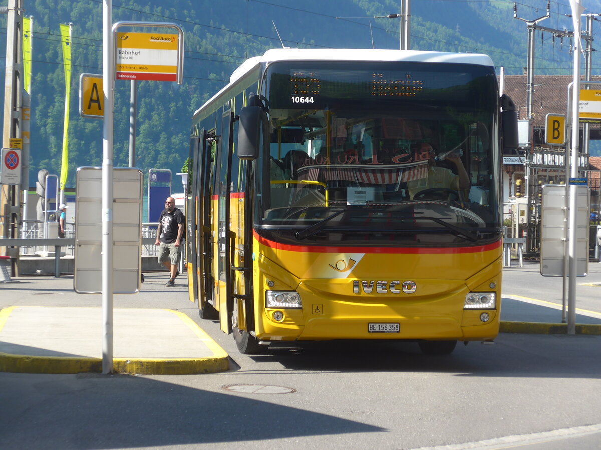 (225'823) - Fl�ck, Brienz - Nr. 9/BE 156'358 - Iveco am 11. Juni 2021 beim Bahnhof Brienz