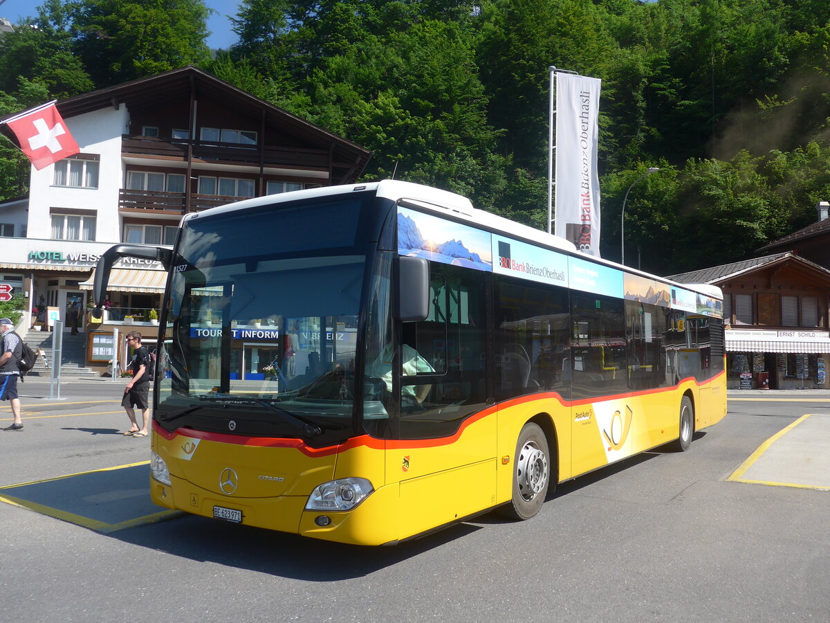 (225'830) - Fl�ck, Brienz - Nr. 7/BE 623'971 - Mercedes am 11. Juni 2021 beim Bahnhof Brienz