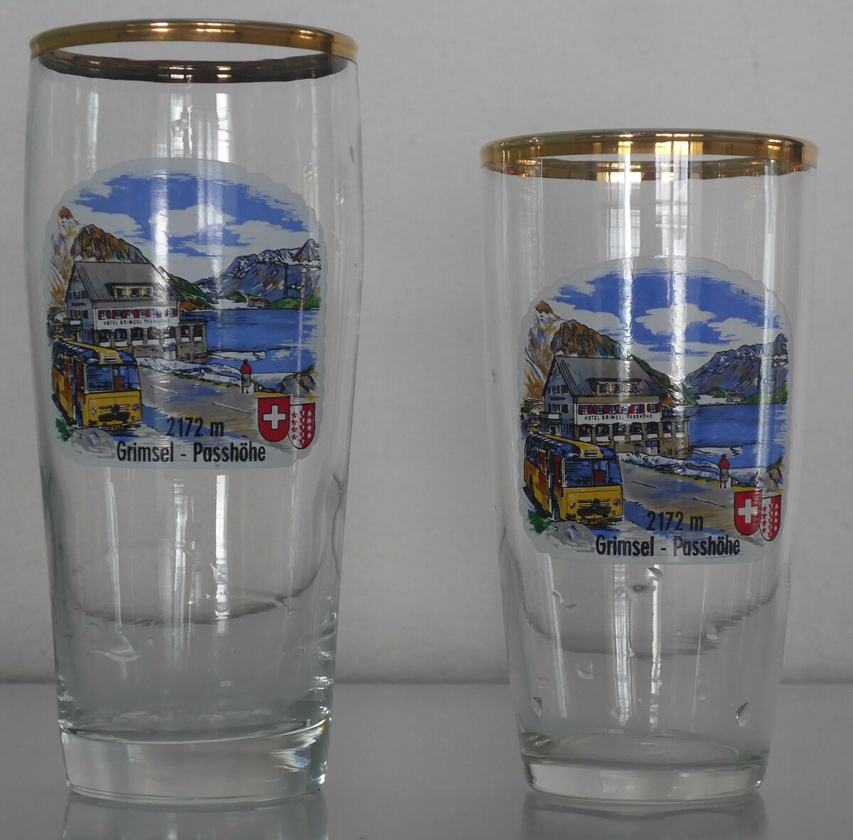 (226'053) - Zwei Gl�ser von der Grimsel - Passh�he am 27. Juni 2021 in Thun