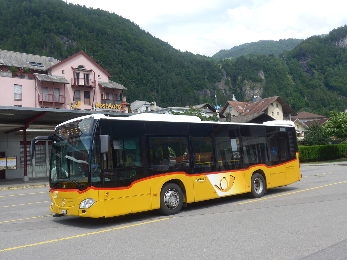 (226'281) - Fl�ck, Brienz - Nr. 22/BE 868'722 - Mercedes am 10. Juli 2021 in Meiringen, Postautostation