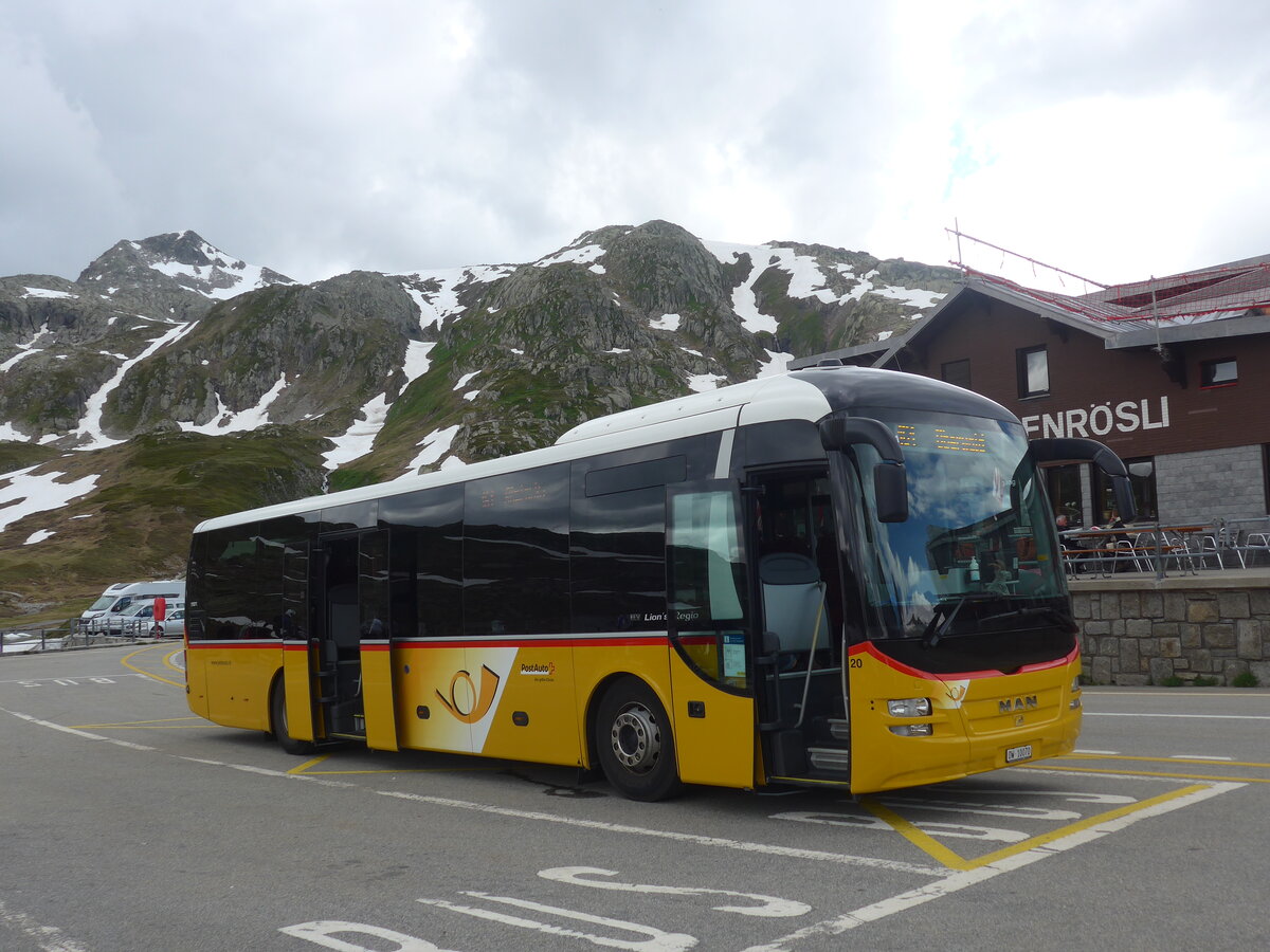 (226'287) - PostAuto Zentralschweiz - Nr. 20/OW 10'070 - MAN (ex Dillier, Sarnen Nr. 20) am 10. Juli 2021 in Grimsel, Passh�he