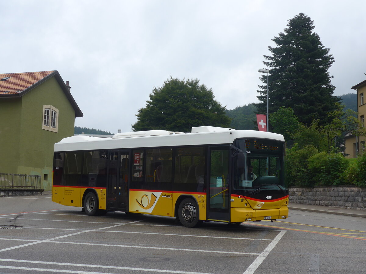 (226'860) - Auto-Transports, La C�te-aus-F�es - NE 1790 - Scania/Hess am 1. August 2021 beim Bahnhof Ste-Croix
