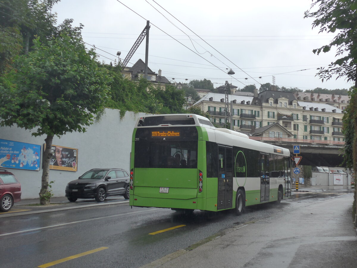 (226'931) - transN, La Chaux-de-Fonds - Nr. 211/NE 46'211 - Volvo (ex TN Neuch�tel Nr. 211) am 1. August 2021 in Neuch�tel, Avenue de la Gare