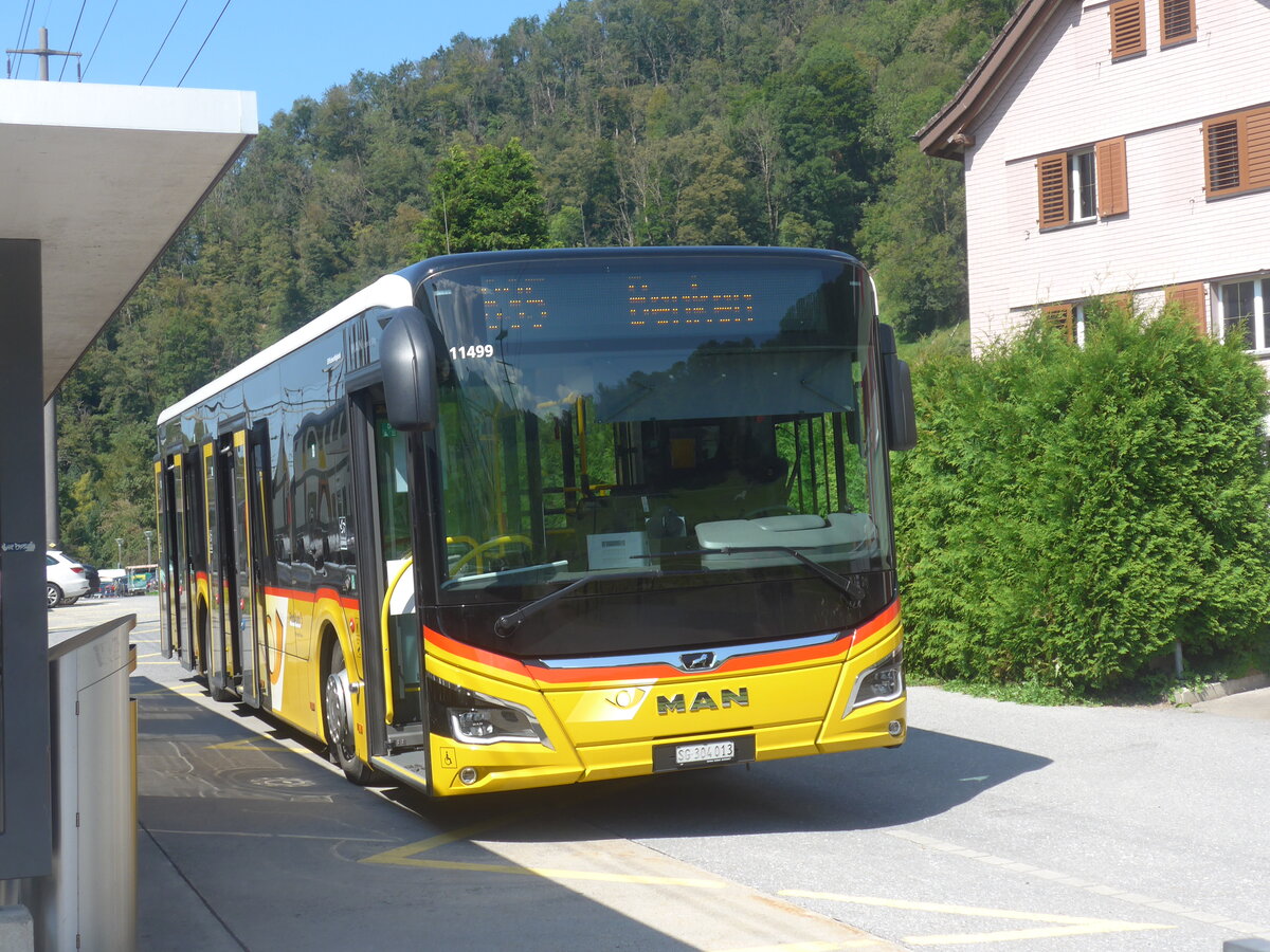 (227'767) - PostAuto Ostschweiz - SG 304'013 - MAN am 4. September 2021 beim Bahnhof Ziegelbr�cke
