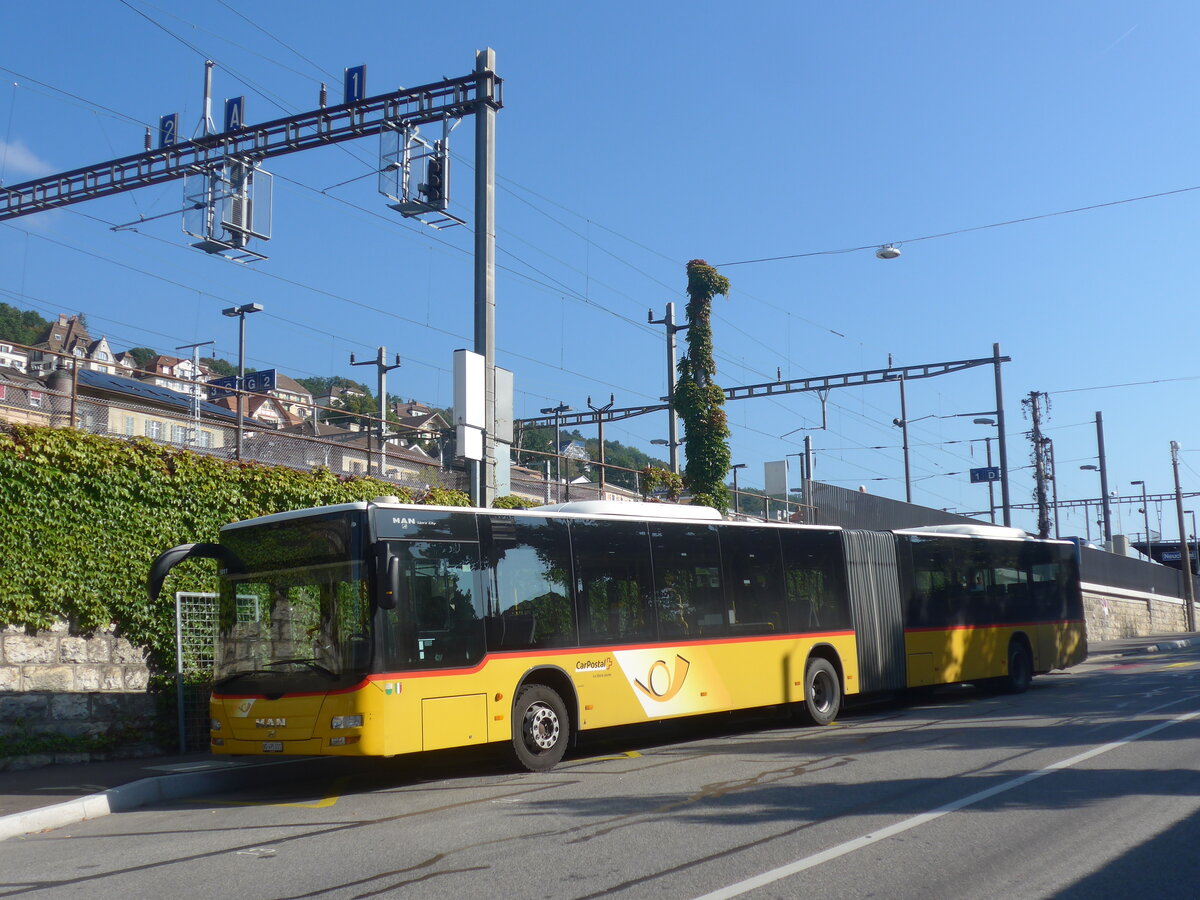 (228'074) - CarPostal Ouest - VD 495'031 - MAN am 18. September 2021 beim Bahnhof Neuch�tel