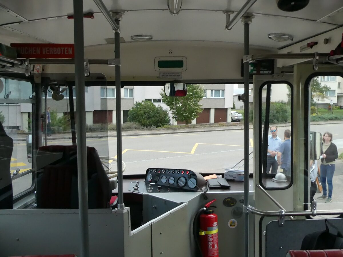 (228'396) - Borer, Neuhausen - SH 19'684 - Saurer/T�scher (ex Sch�ttler, D-K�ln; ex Braun, D-M�nster; ex Schmid, Hemishofen; ex Br�tsch, B�ttenhard; ex ASS Schleitheim Nr. 8) am 26. September 2021 in Siblingen, Am Stei (Innenaufnahme)