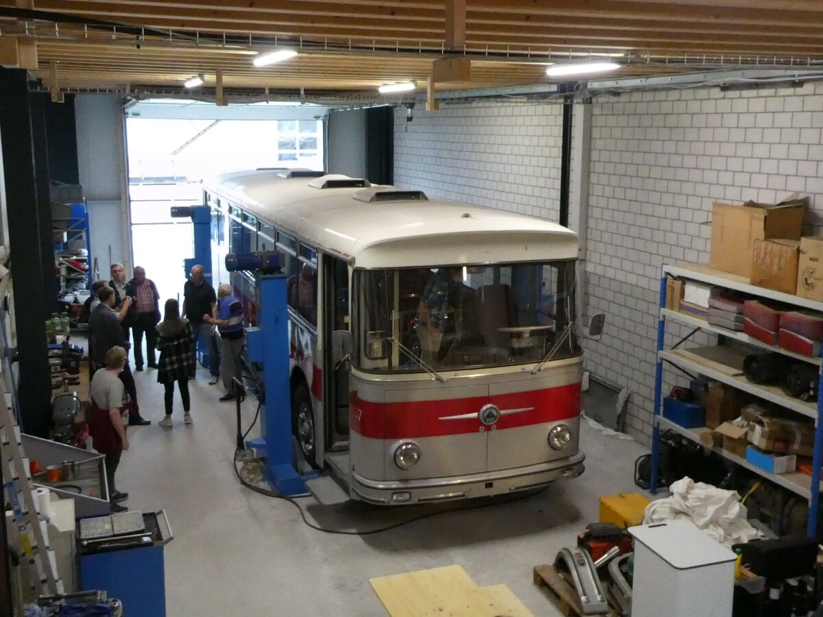 (228'424) - Borer, Neuhausen - Nr. 7 - Saurer/T�scher (ex Heiniger, B�tzberg; ex ASS Schleitheim Nr. 22; ex ASS Schleitheim Nr. 7) am 26. September 2021 in Hallau, Dickistrasse