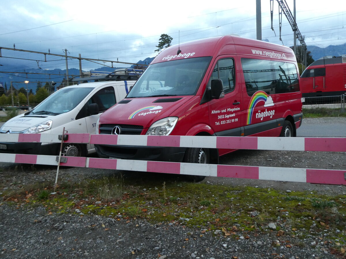 (228'493) - Altersheim R�geboge, Sigriswil - BE 39'111 - Mercedes am 29. September 2021 in Thun, Rosenau