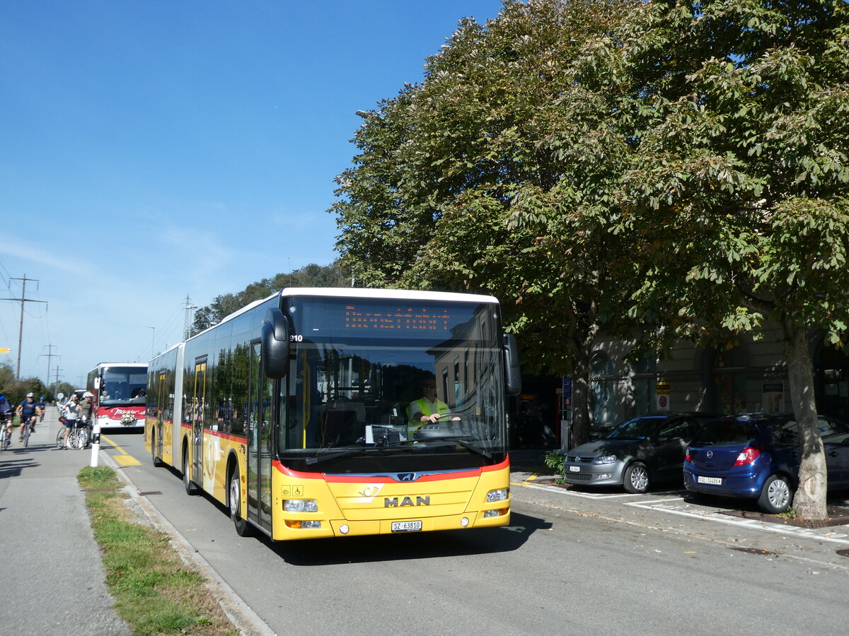 (228'580) - PostAuto Ostschweiz - SZ 63'810 - MAN (ex Kistler, Reichenburg) am 2. Oktober 2021 beim Bahnhof Ziegelbr�cke