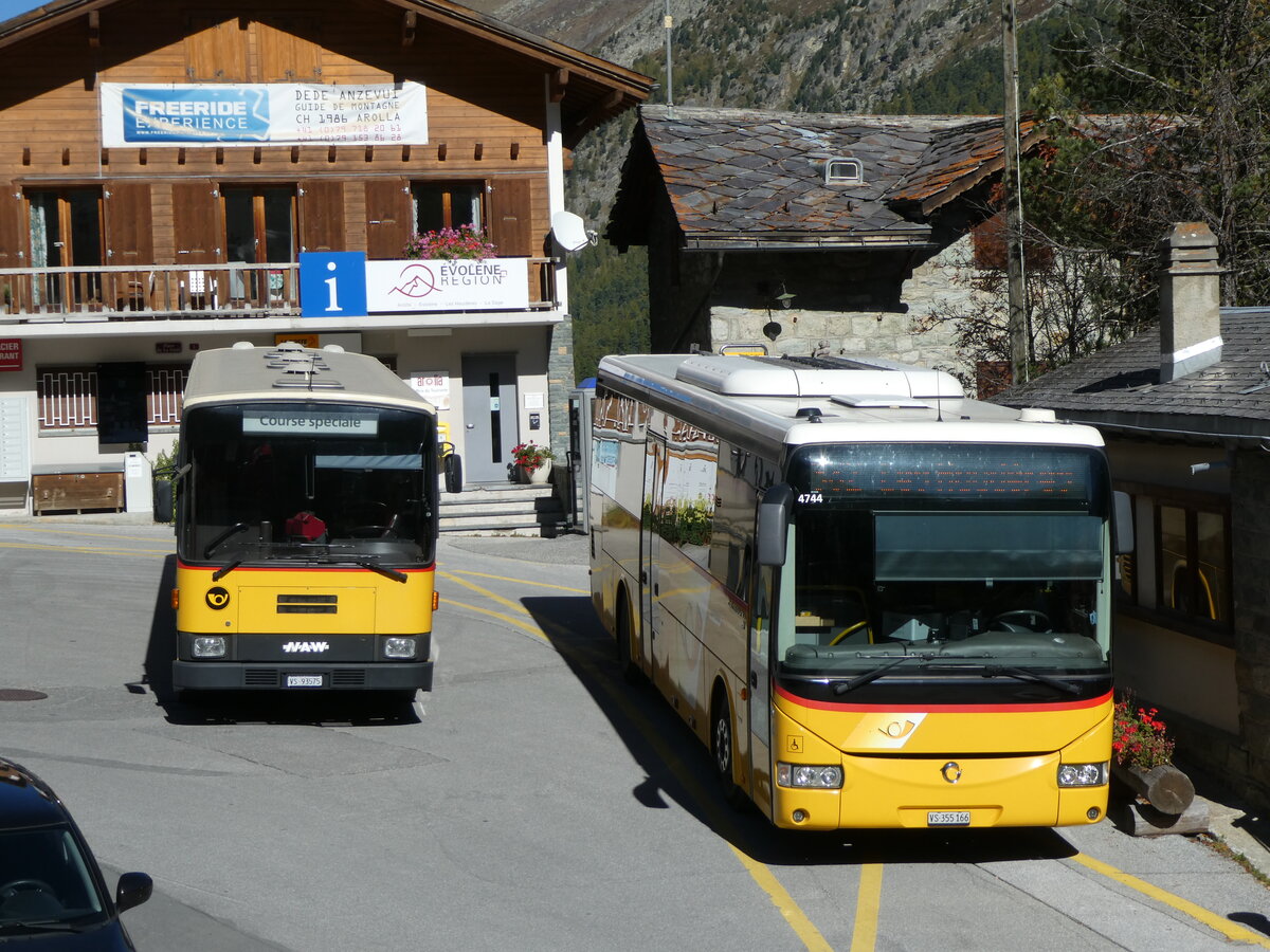 (228'793) - Oser, B�rchen - VS 93'575 - NAW/Lauber (ex Epiney, Aver) + PostAuto Wallis - Nr. 4/VS 355'166 - Irisbus am 10. Oktober 2021 in Arolla, Post