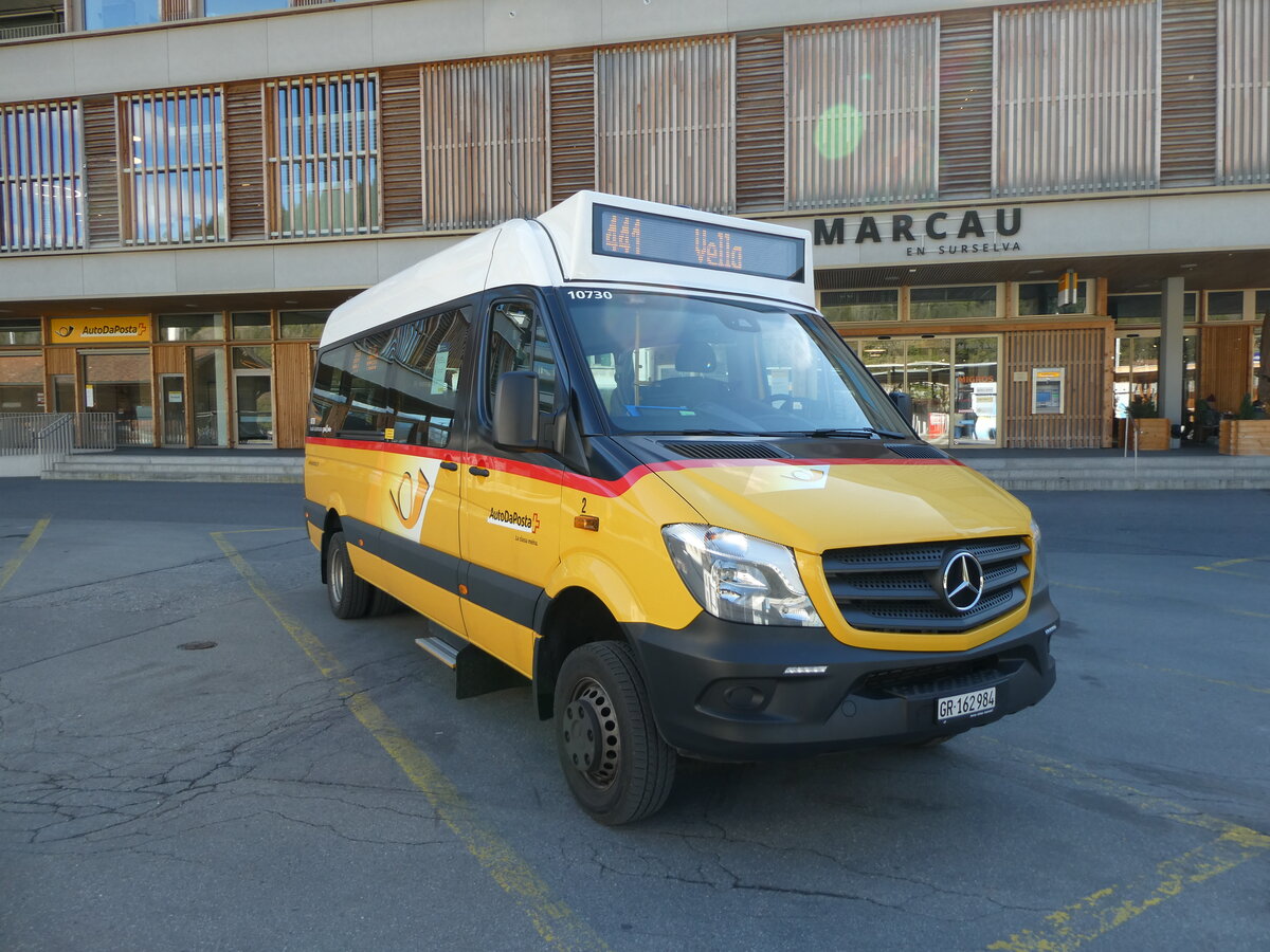 (229'267) - PostAuto Graub�nden - Nr. 2/GR 162'984 - Mercedes am 15. Oktober 2021 beim Bahnhof Ilanz
