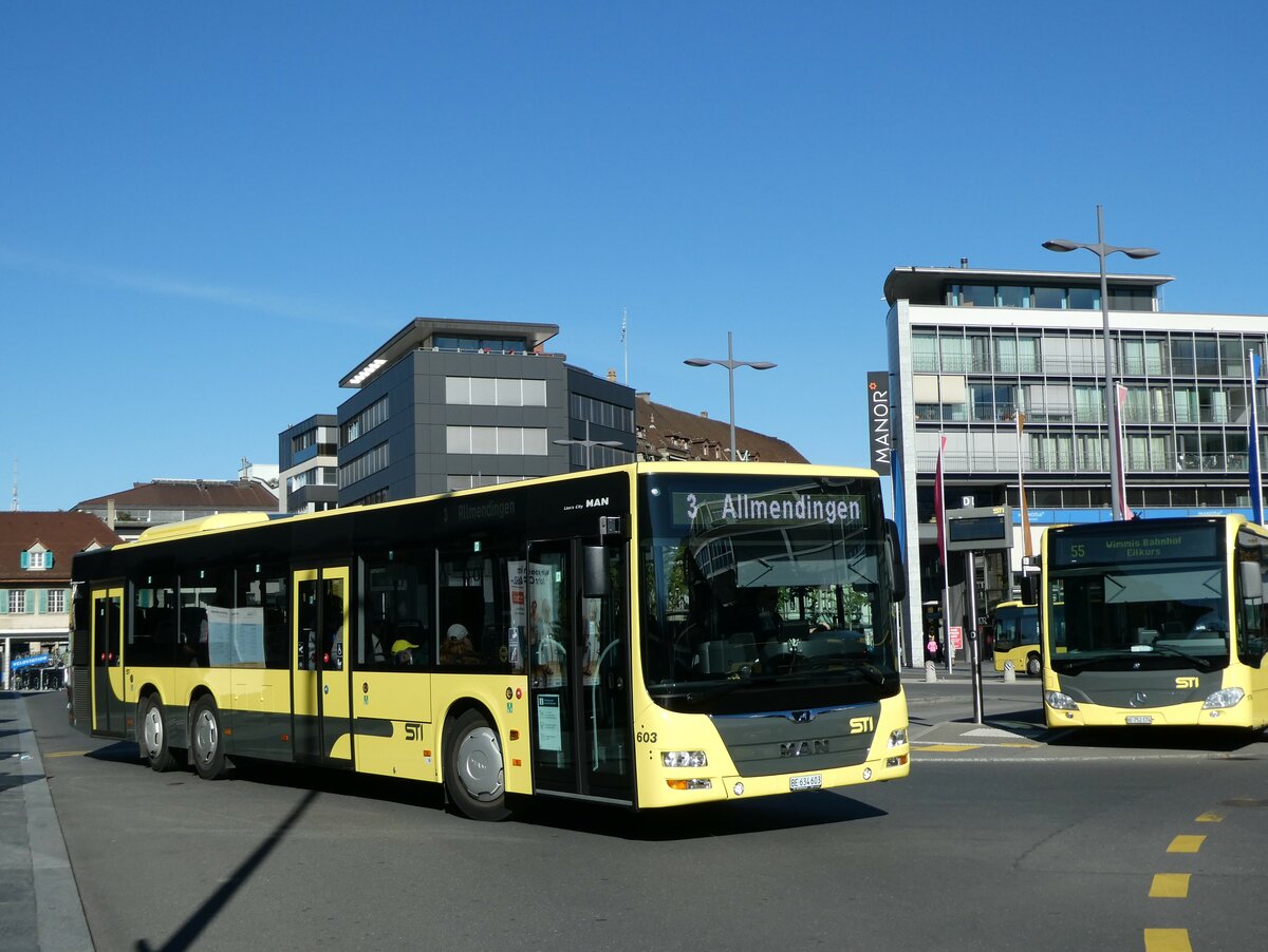 (229'384) - STI Thun - Nr. 603/BE 634'603 - MAN am 17. Oktober 2021 beim Bahnhof Thun