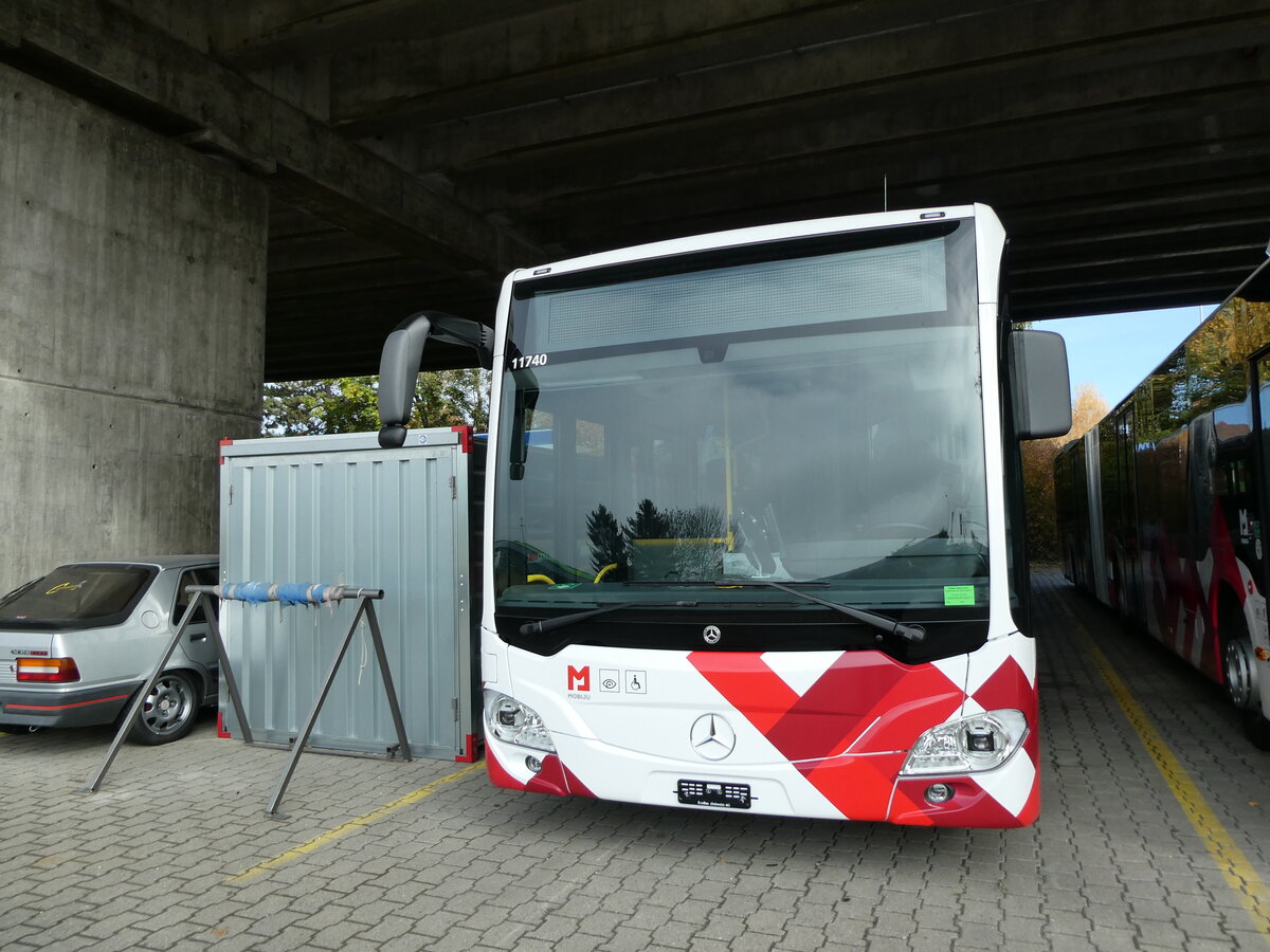 (229'941) - CarPostal Ouest - PID 11'740 - Mercedes am 31. Oktober 2021 in Kerzers, Murtenstrasse