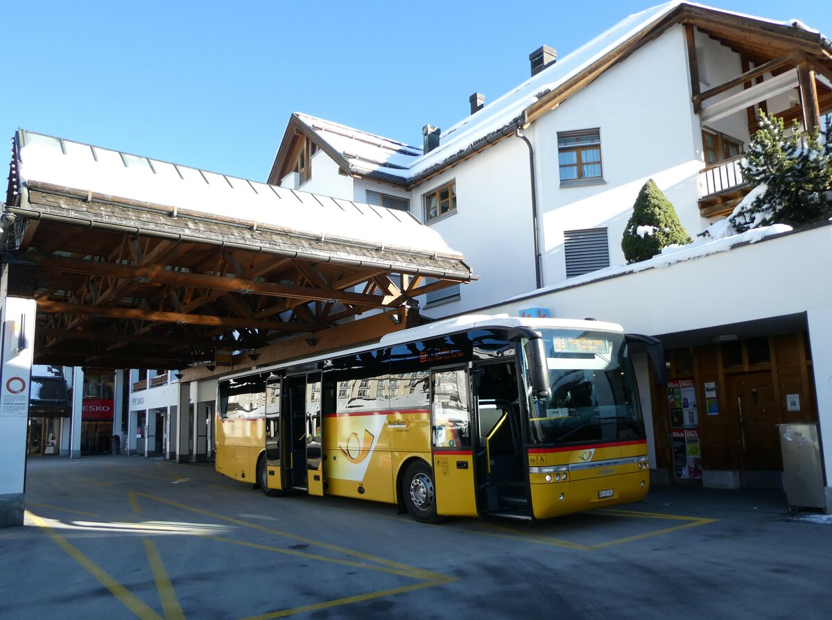 (229'997) - PostAuto Graub�nden - GR 107'701 - Van Hool am 6. November 2021 in Lenzerheide, Post