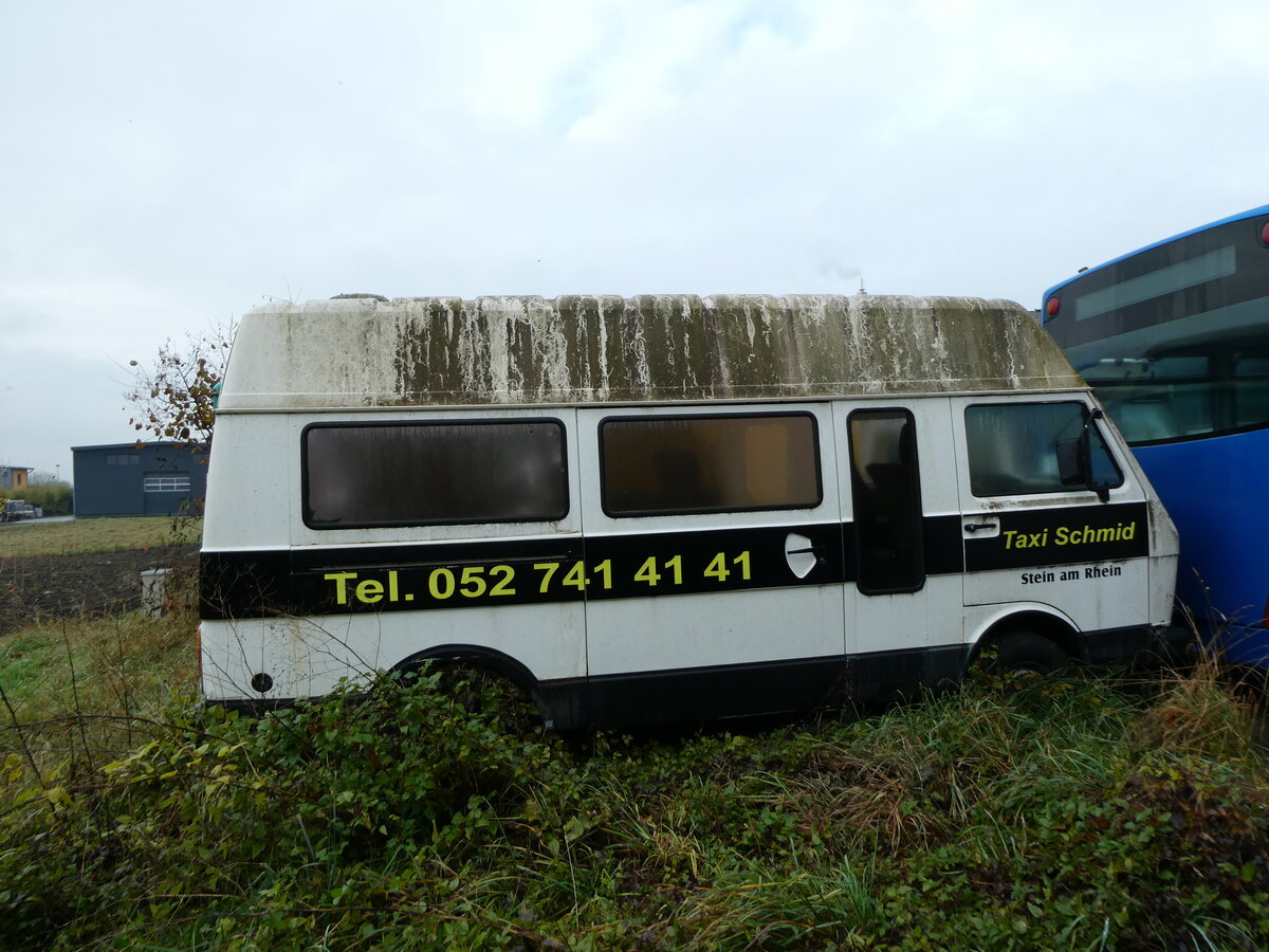 (230'752) - Schmid, Stein am Rhein (R�trobus) - VW am 14. November 2021 in Faoug, Carrosserie Etter