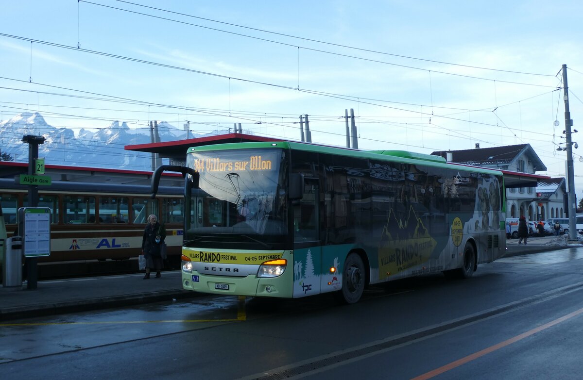 (231'273) - TPC Aigle - Nr. 26/VD 1009 - Setra (ex Vol�nbusz, H-Budapest) am 14. Dezember 2021 beim Bahnhof Aigle