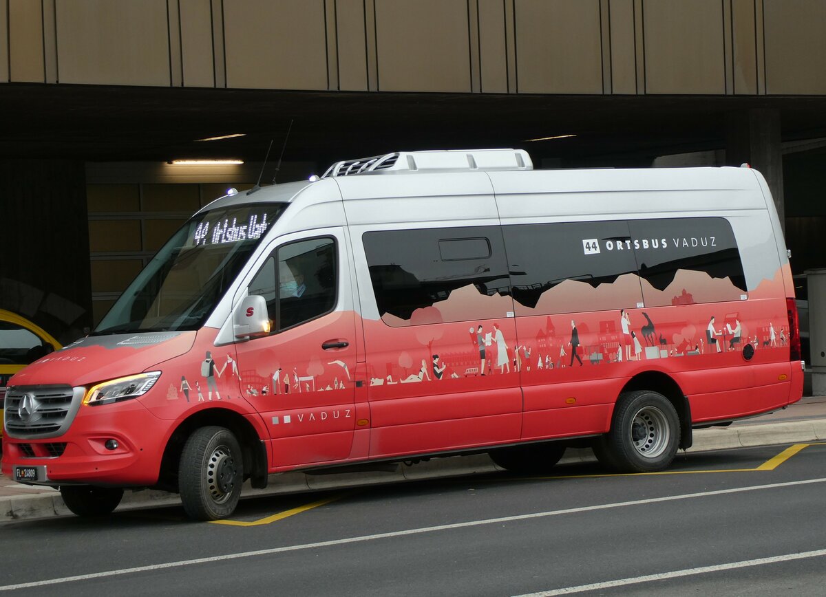 (231'318) - Sch�dler, Triesenberg - FL 24'809 - Mercedes/Tekaydinlar am 15. Dezember 2021 in Vaduz, Post