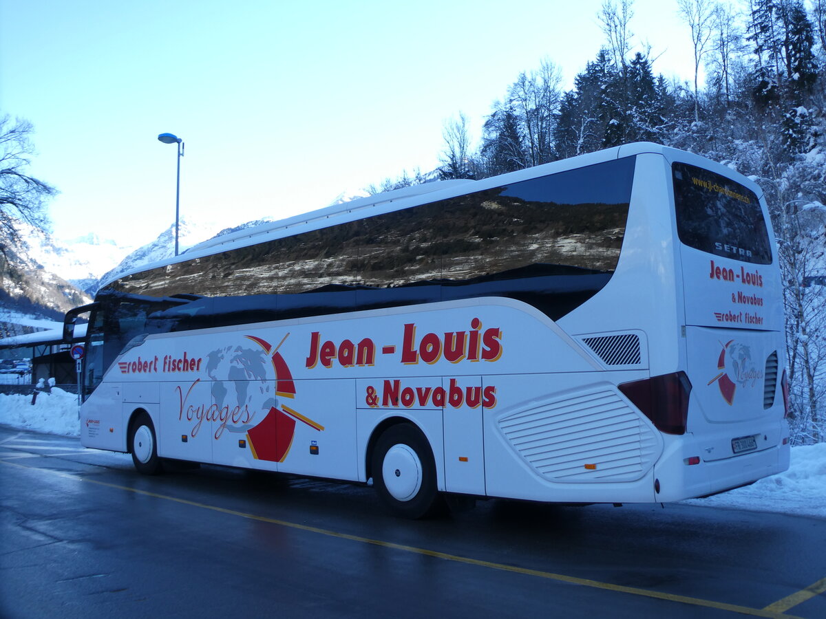 (231'494) - Jean-Louis, F�tigny - Nr. 42/FR 300'466 - Setra am 18. Dezember 2021 beim Bahnhof Le Ch�ble