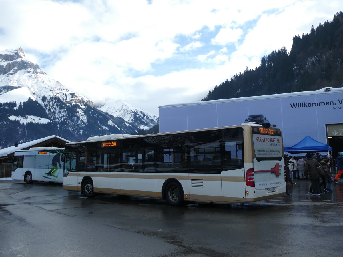 (231'574) - EAB Engelberg - Nr. 3/OW 10'187 - Mercedes (ex AAGS Schwyz Nr. 38) am 26. Dezember 2021 in Engelberg, Talstation Tilis