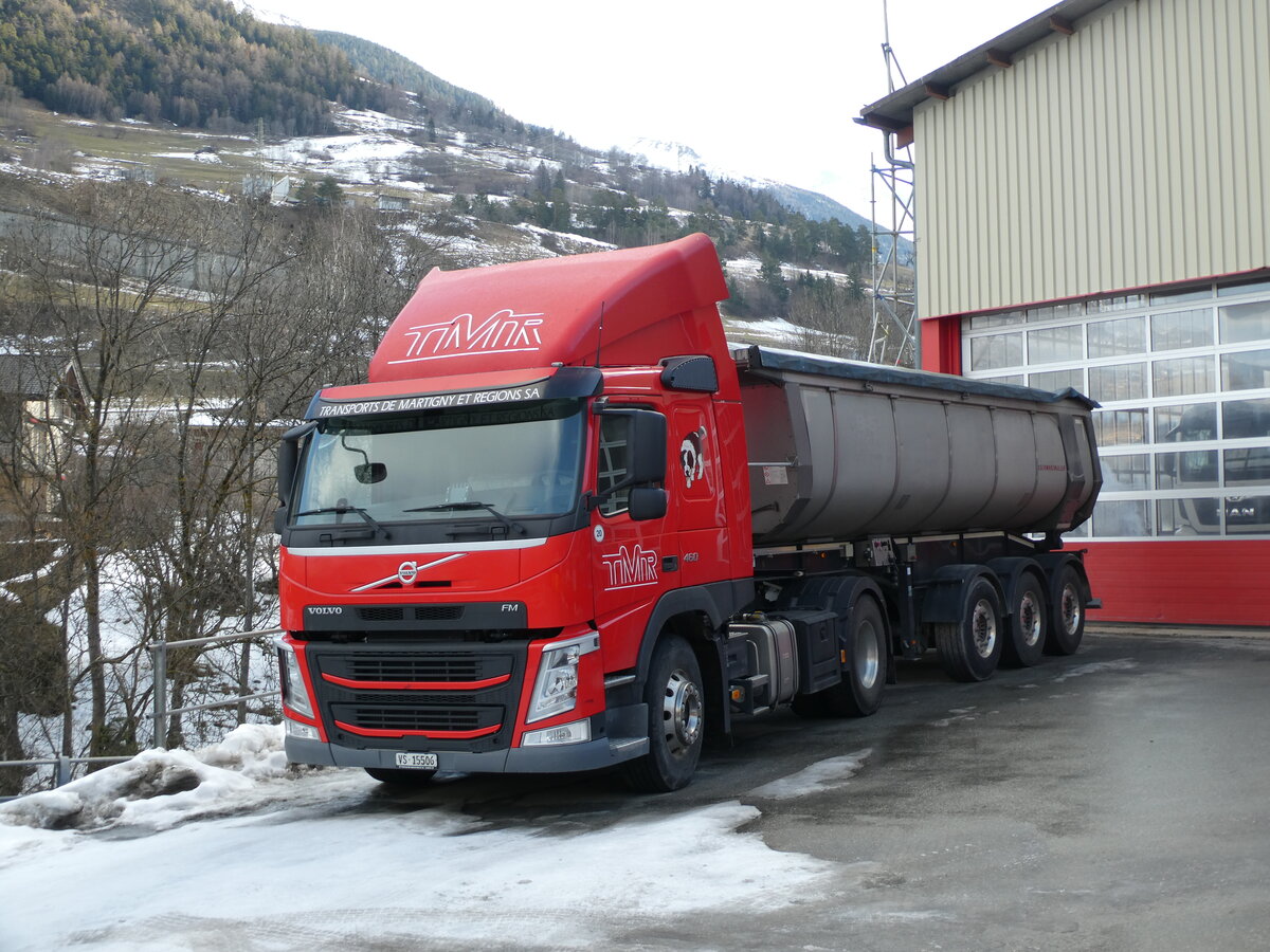 (231'728) - TMR Martigny - Nr. 20/VS 15'506 - Volvo am 2. Januar 2021 in Orsi�res, Garage