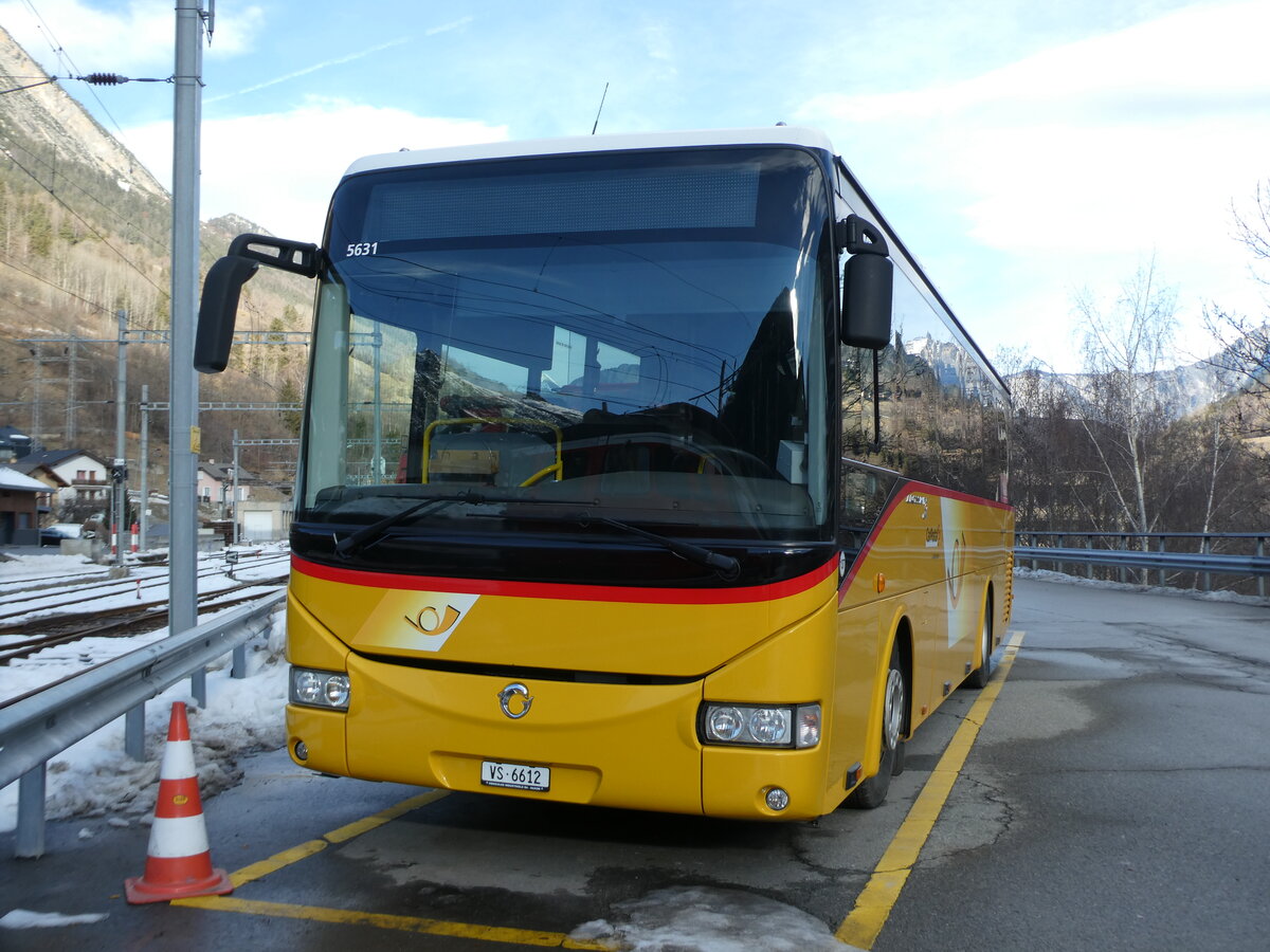 (231'729) - TMR Martigny - Nr. 137/VS 6612 - Irisbus am 2. Januar 2022 in Orsi�res, Garage 