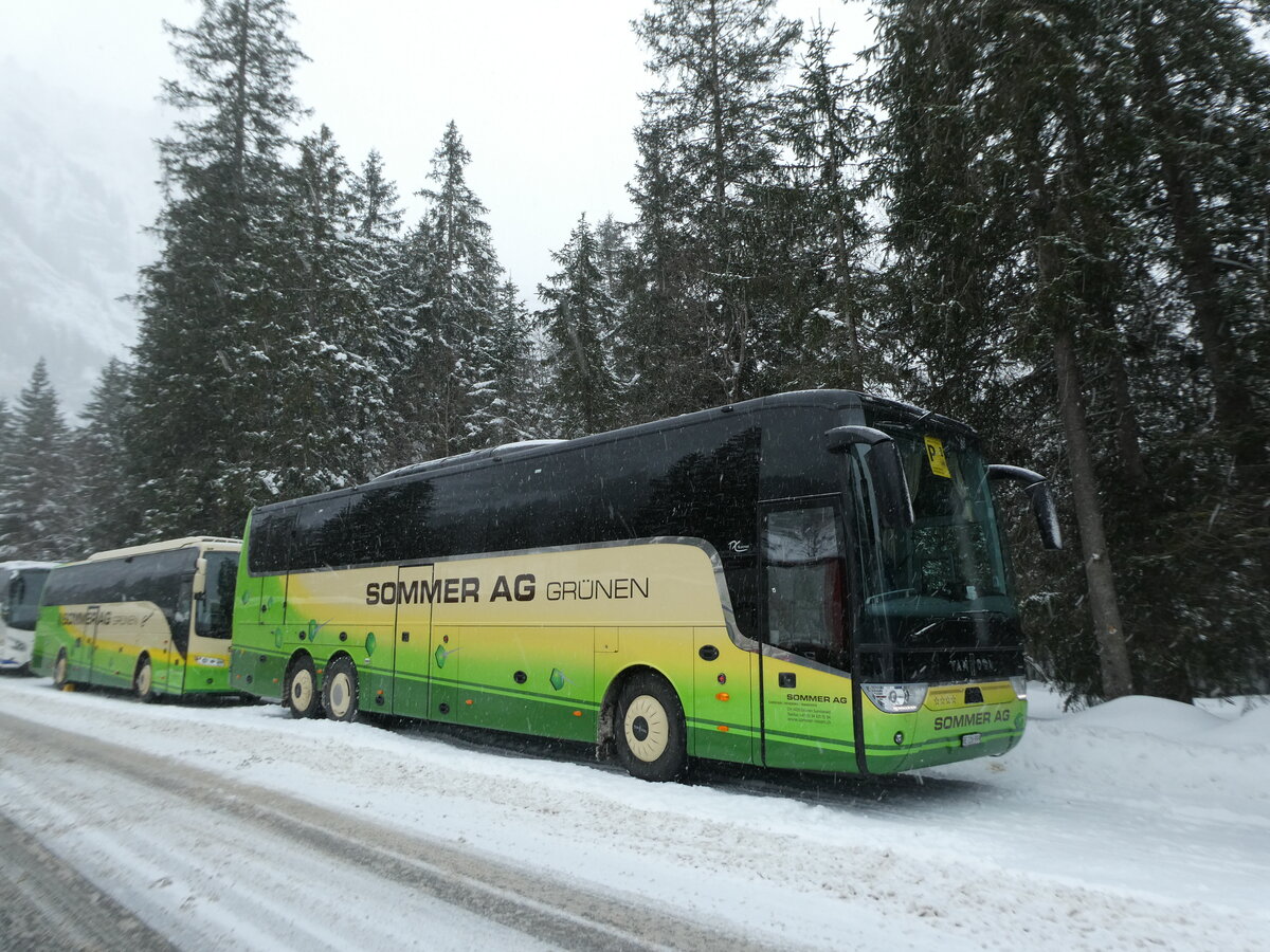 (231'884) - Sommer, Gr�nen - BE 226'999 - Van Hool am 9. Januar 2022 in Adelboden, Unter dem Birg