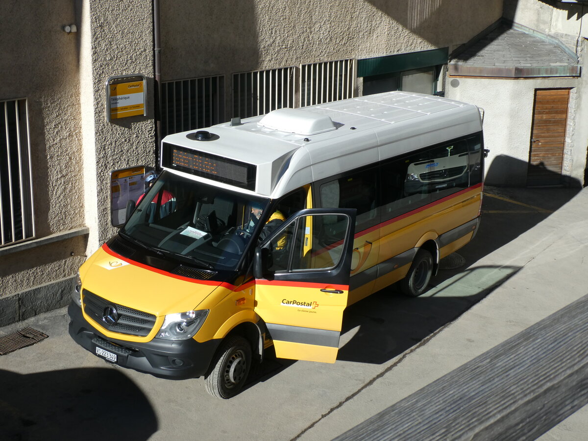 (232'106) - Buchard, Leytron - VS 223'349 - Mercedes am 19. Januar 2022 in Is�rables, T�l�ph�rique