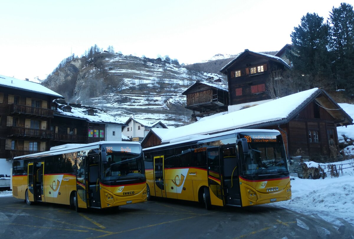 (232'173) - PostAuto Wallis - VS 355'169 + VS 355'170 - Iveco am 21. Januar 2022 in Les Haud�res, Centre