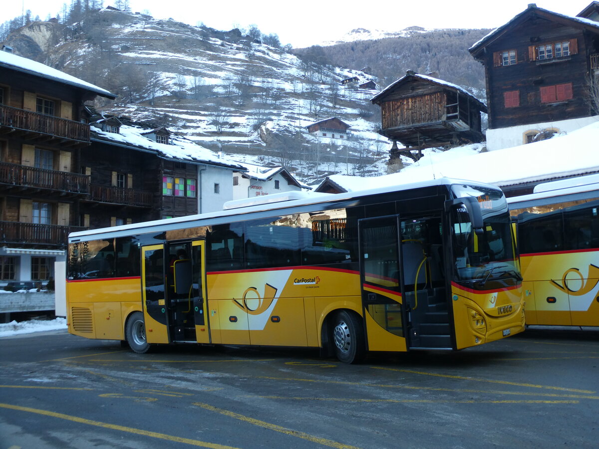 (232'178) - PostAuto Wallis - VS 355'169 - Iveco am 21. Januar 2022 in Les Haud�res, Centre