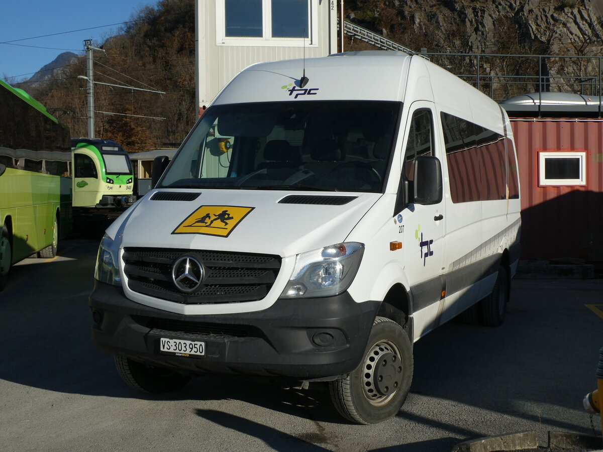 (232'337) - TPC Aigle - Nr. 207/VS 303'950 - Mercedes (ex Schule, Goms) am 23. Januar 2022 in Aigle, D�p�t