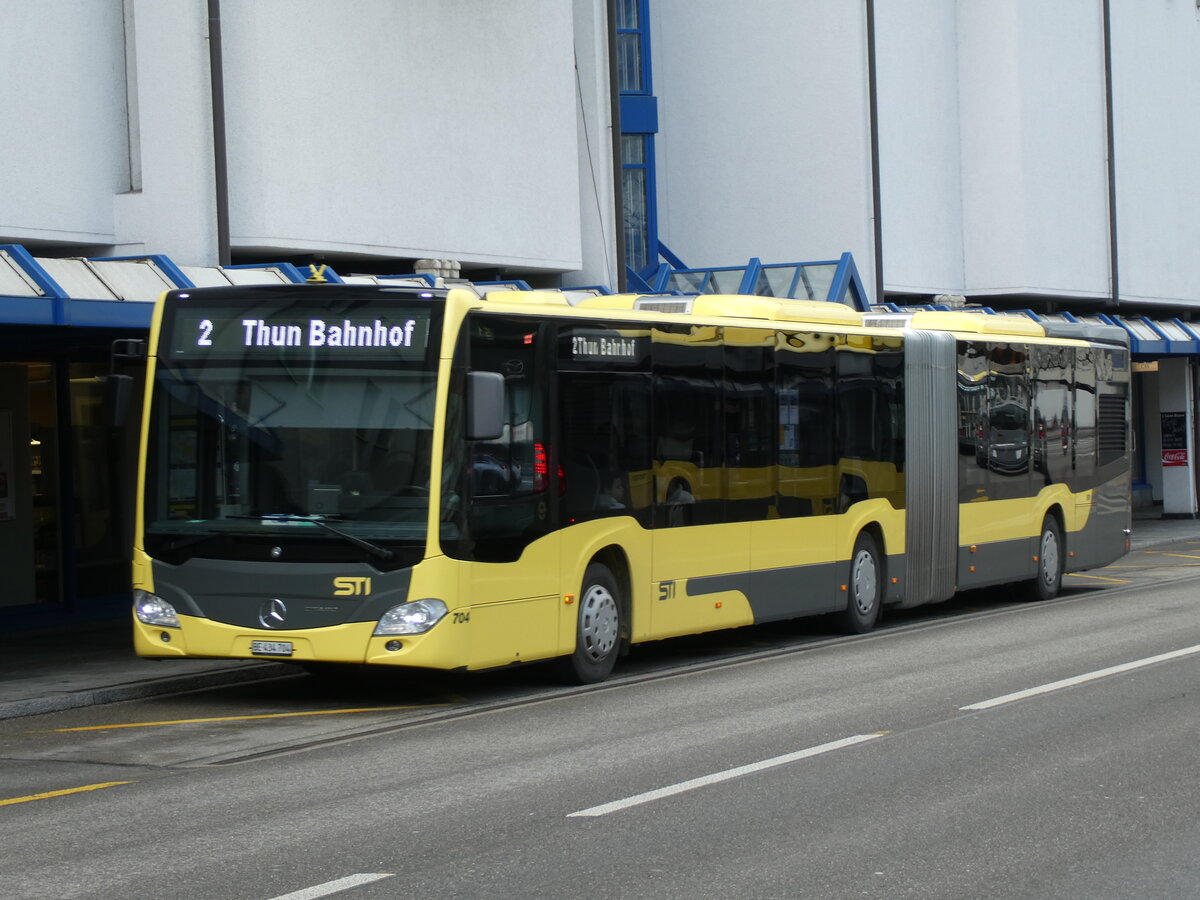 (233'078) - STI Thun - Nr. 704/BE 434'704 - Mercedes am 22. Februar 2022 in Thun, Postbr�cke
