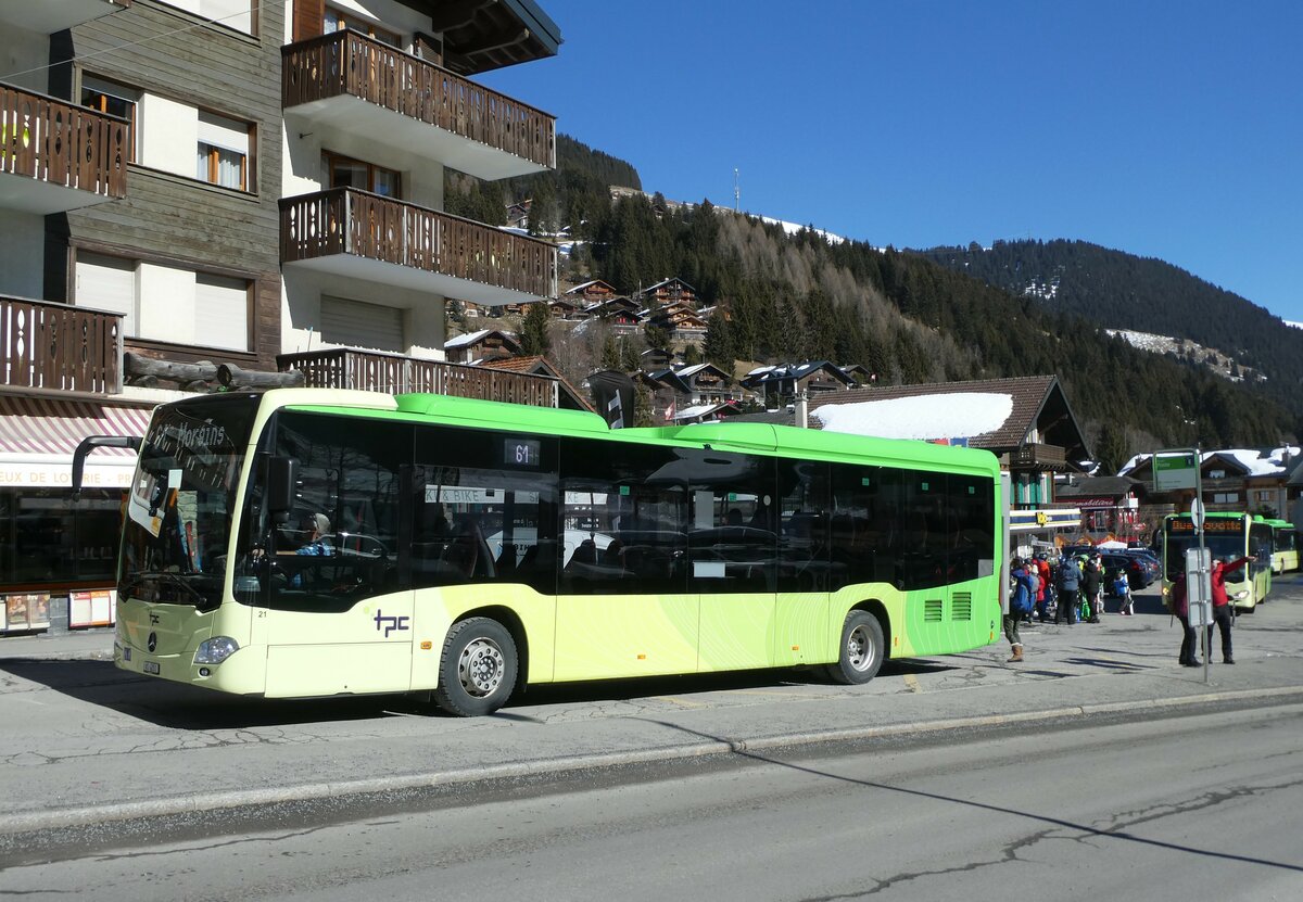 (233'182) - TPC Aigle - Nr. 21/VD 4151 - Mercedes (ex Br�mmel, D-Raesfeld) am 26. Februar 2022 in Morgins, Post
