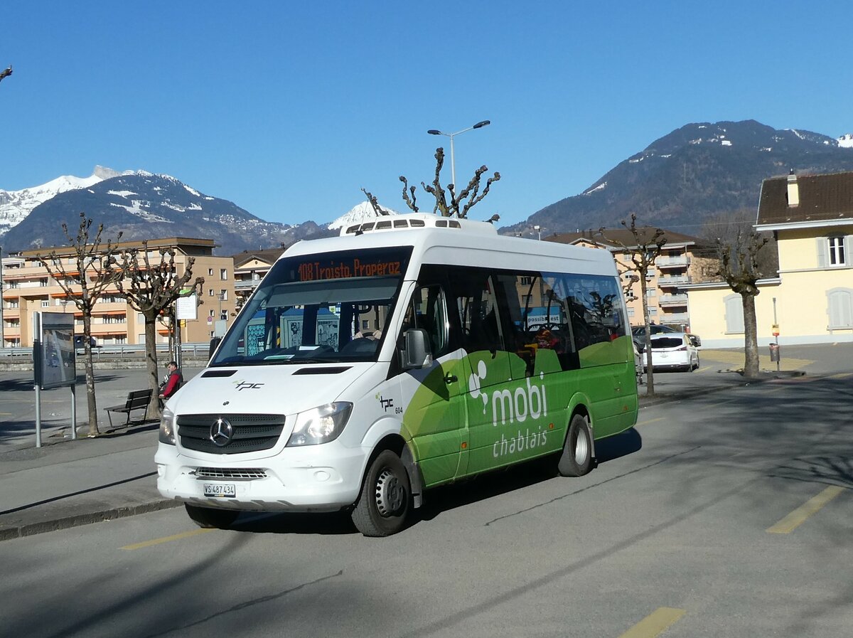(233'222) - TPC Aigle - Nr. 604/VS 487'434 - Mercedes am 26. Februar 2022 beim Bahnhof Monthey CFF