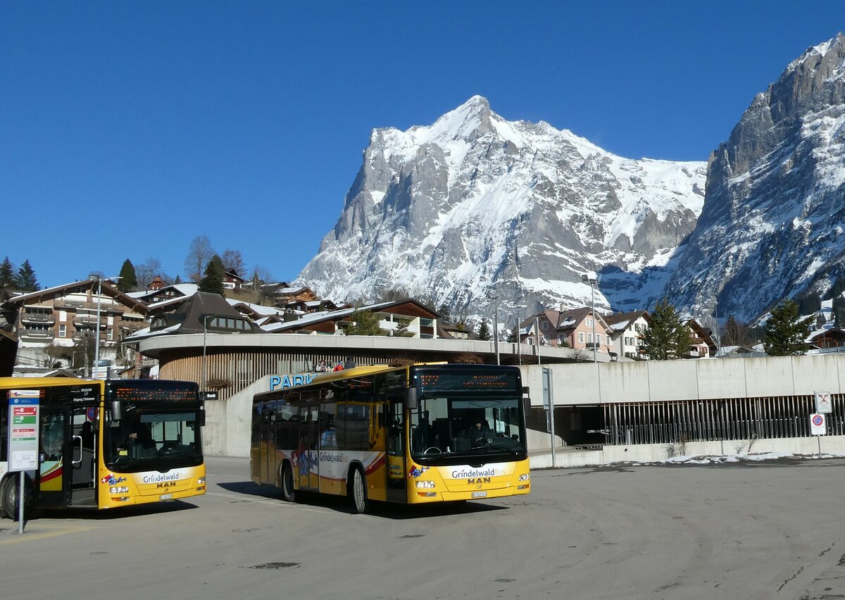 (233'289) - Grindelwaldbus, Grindelwald - Nr. 20/BE 349'361 - MAN/G�ppel am 27. Februar 2022 beim Bahnhof Grindelwald
