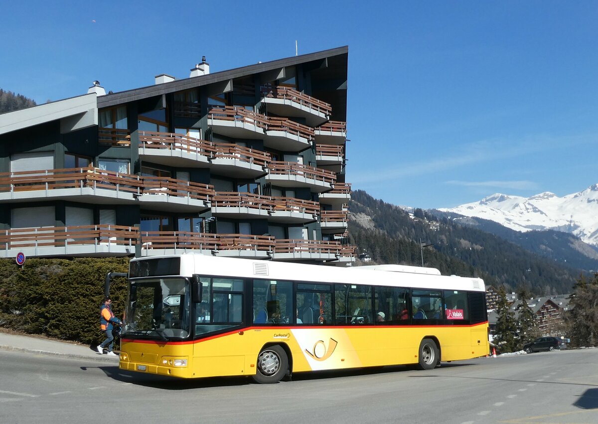 (233'419) - Buchard, Leytron - VS 203'400 - Volvo (ex SAPJV, L'Isle Nr. 30) am 7. M�rz 2022 in Anz�re, T�l�cabine