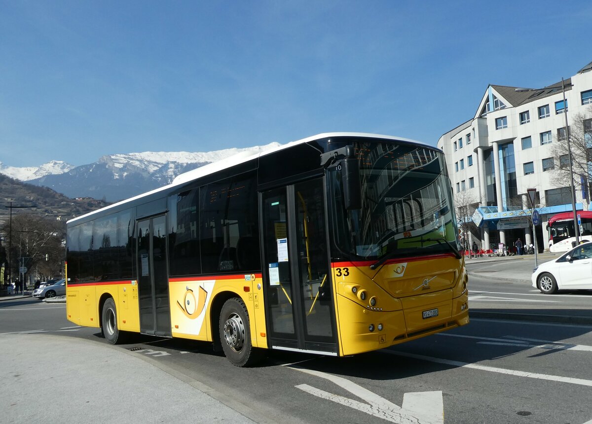 (233'429) - PostAuto Wallis - Nr. 33/VS 471'080 - Volvo (ex TRD, Savi�se) am 7. M�rz 2022 beim Bahnhof Sion