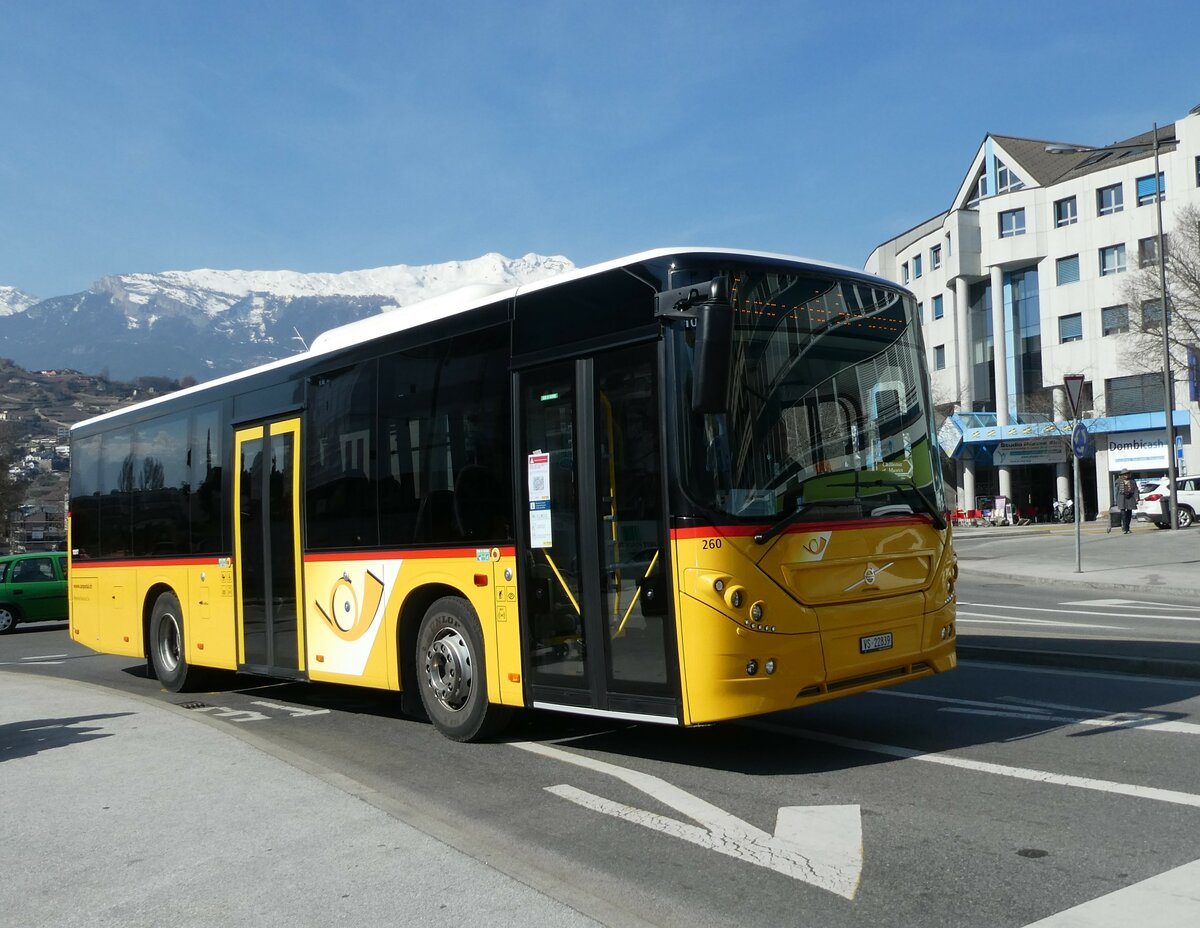 (233'431) - Buchard, Leytron - Nr. 260/VS 22'839 - Volvo am 7. M�rz 2022 beim Bahnhof Sion