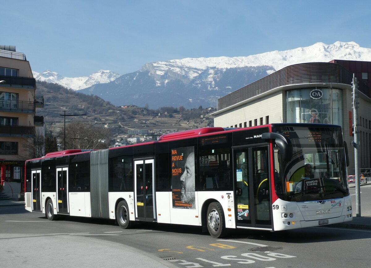 (233'442) - PostAuto Wallis - Nr. 59/VS 500'433 - MAN am 7. M�rz 2022 beim Bahnhof Sion