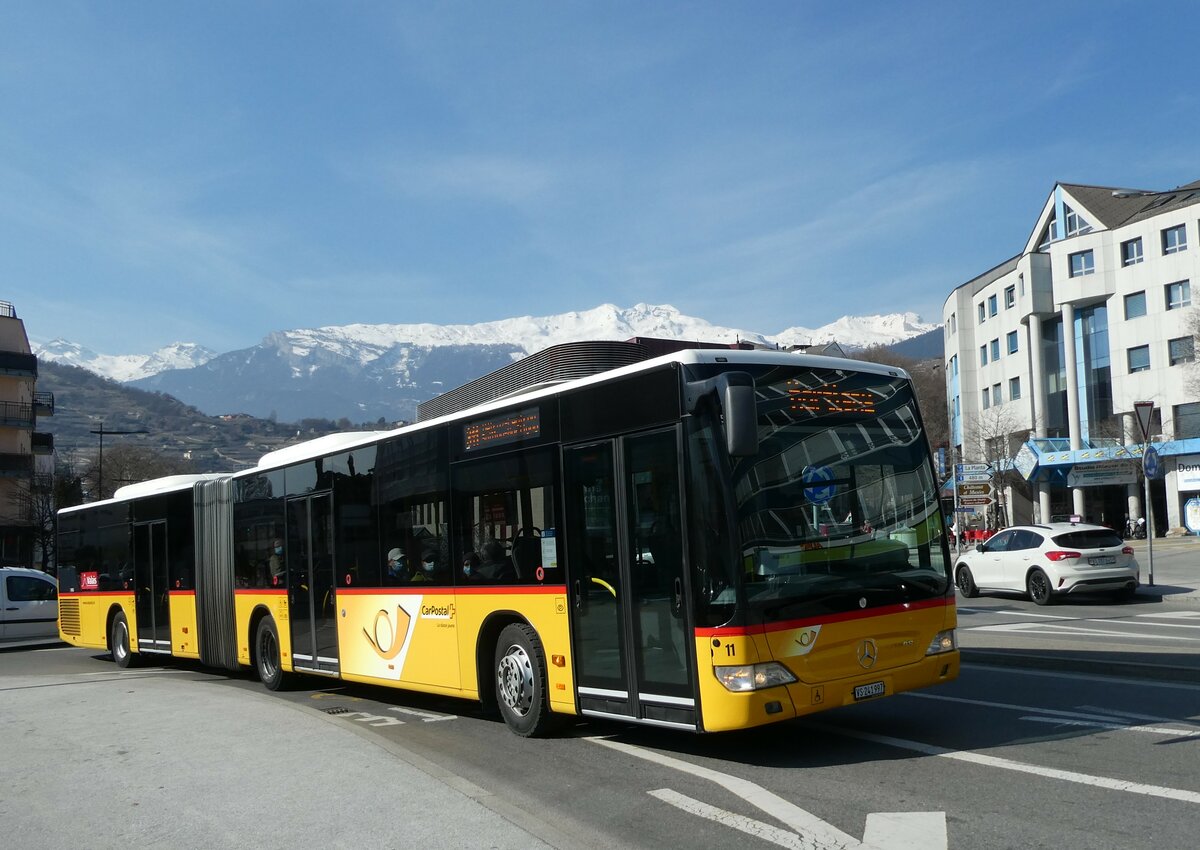 (233'452) - PostAuto Wallis - Nr. 11/VS 241'997 - Mercedes am 7. M�rz 2022 beim Bahnhof Sion
