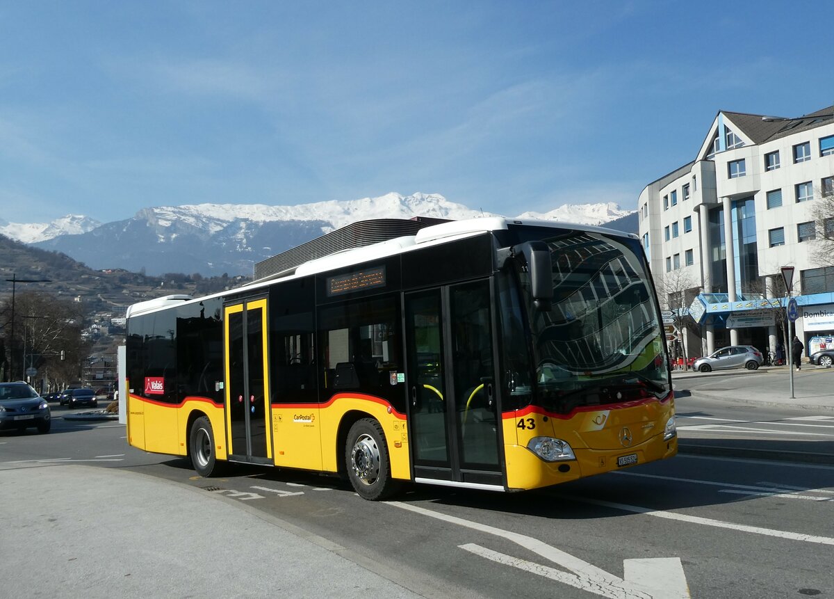 (233'455) - PostAuto Wallis - Nr. 43/VS 505'524 - Mercedes am 7. M�rz 2022 beim Bahnhof Sion