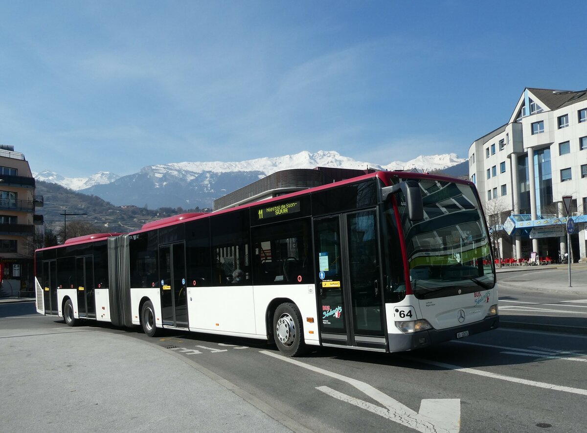 (233'457) - PostAuto Wallis - Nr. 64/VS 12'674 - Mercedes (ex Lathion, Sion Nr. 64) am 7. M�rz 2022 beim Bahnhof Sion