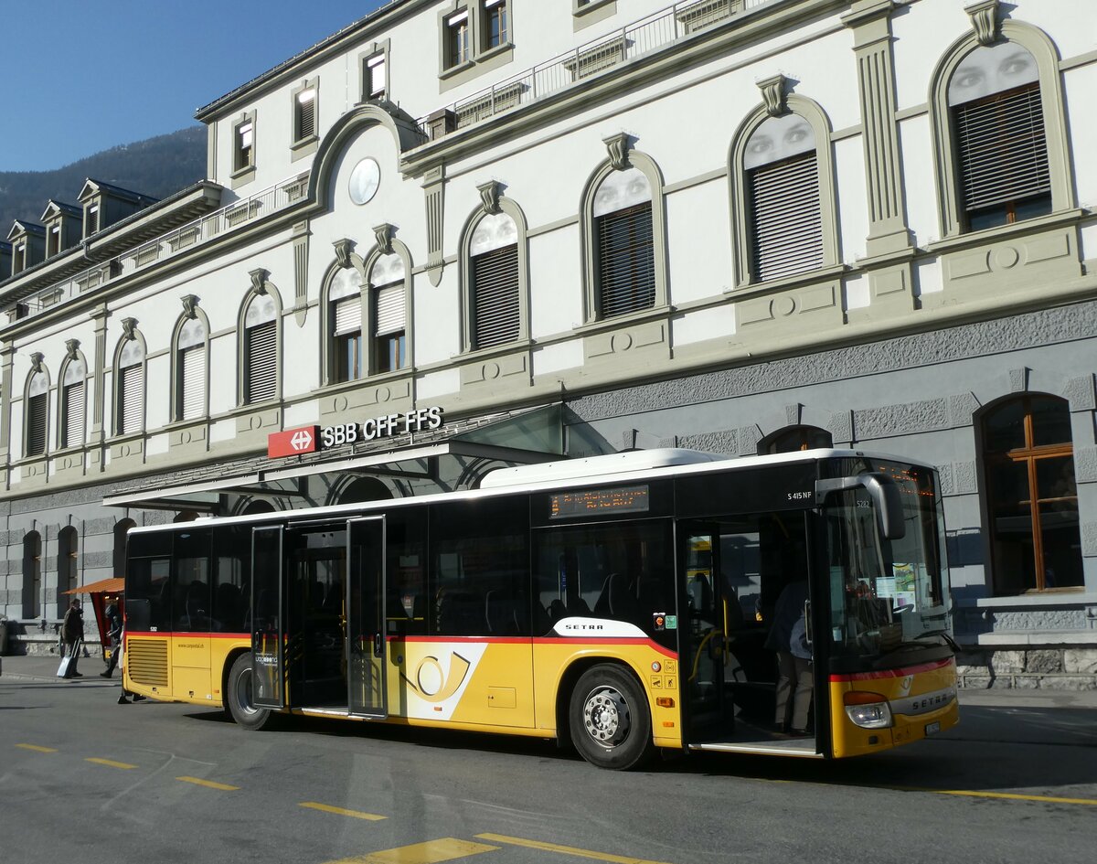 (233'471) - CarPostal Ouest - JU 59'239 - Setra (ex Nr. 23) am 7. M�rz 2022 beim Bahnhof Brig (Einsatz PostAuto Wallis)