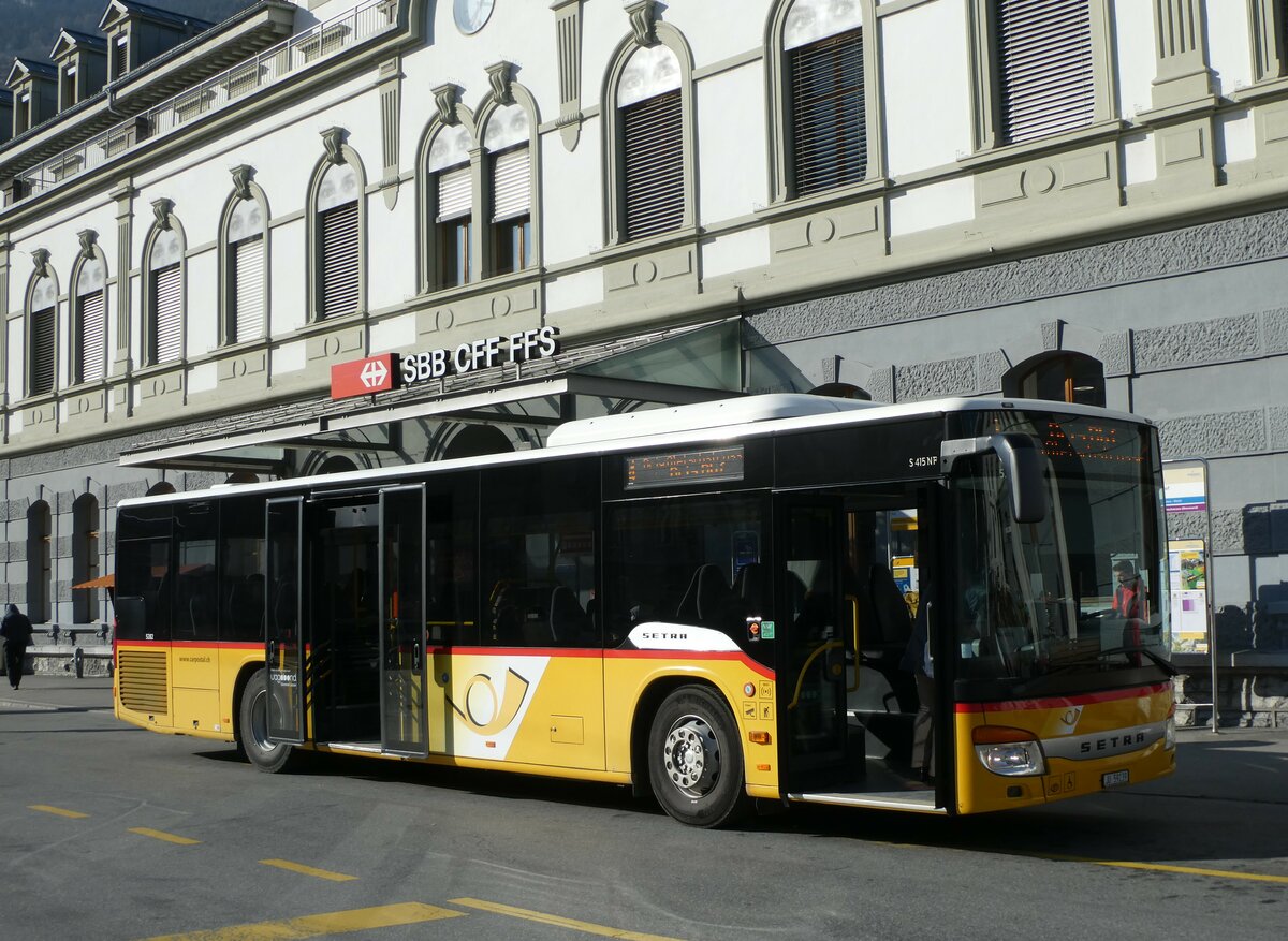 (233'472) - CarPostal Ouest - JU 59'239 - Setra (ex Nr. 23) am 7. M�rz 2022 beim Bahnhof Brig (Einsatz PostAuto Wallis)