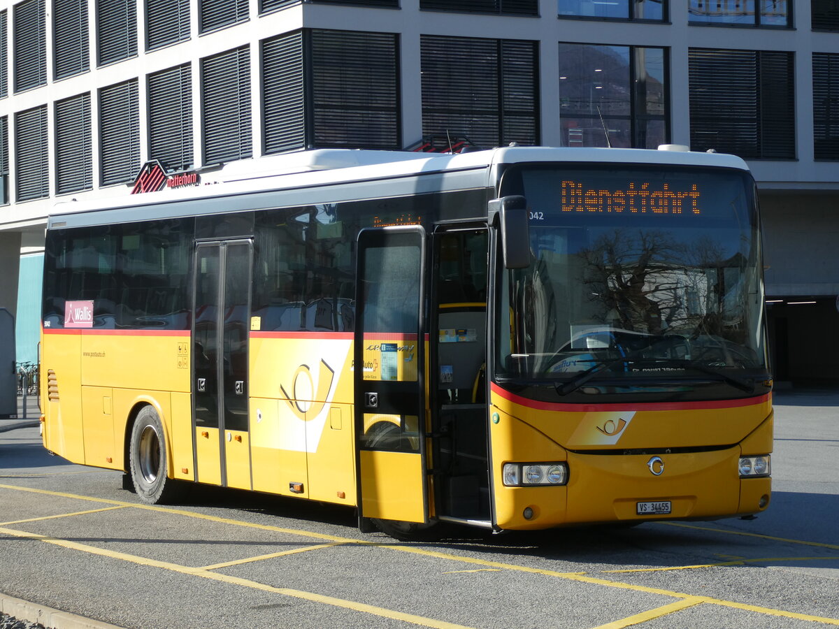 (233'478) - PostAuto Wallis - VS 34'455 - Irisbus (ex Moosalp Tours, Stalden) am 7. M�rz 2022 beim Bahnhof Brig