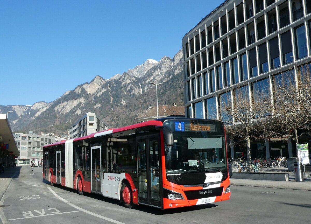 (233'614) - Chur Bus, Chur - Nr. 57/GR 155'857 - MAN am 9. M�rz 2022 beim Bahnhof Chur