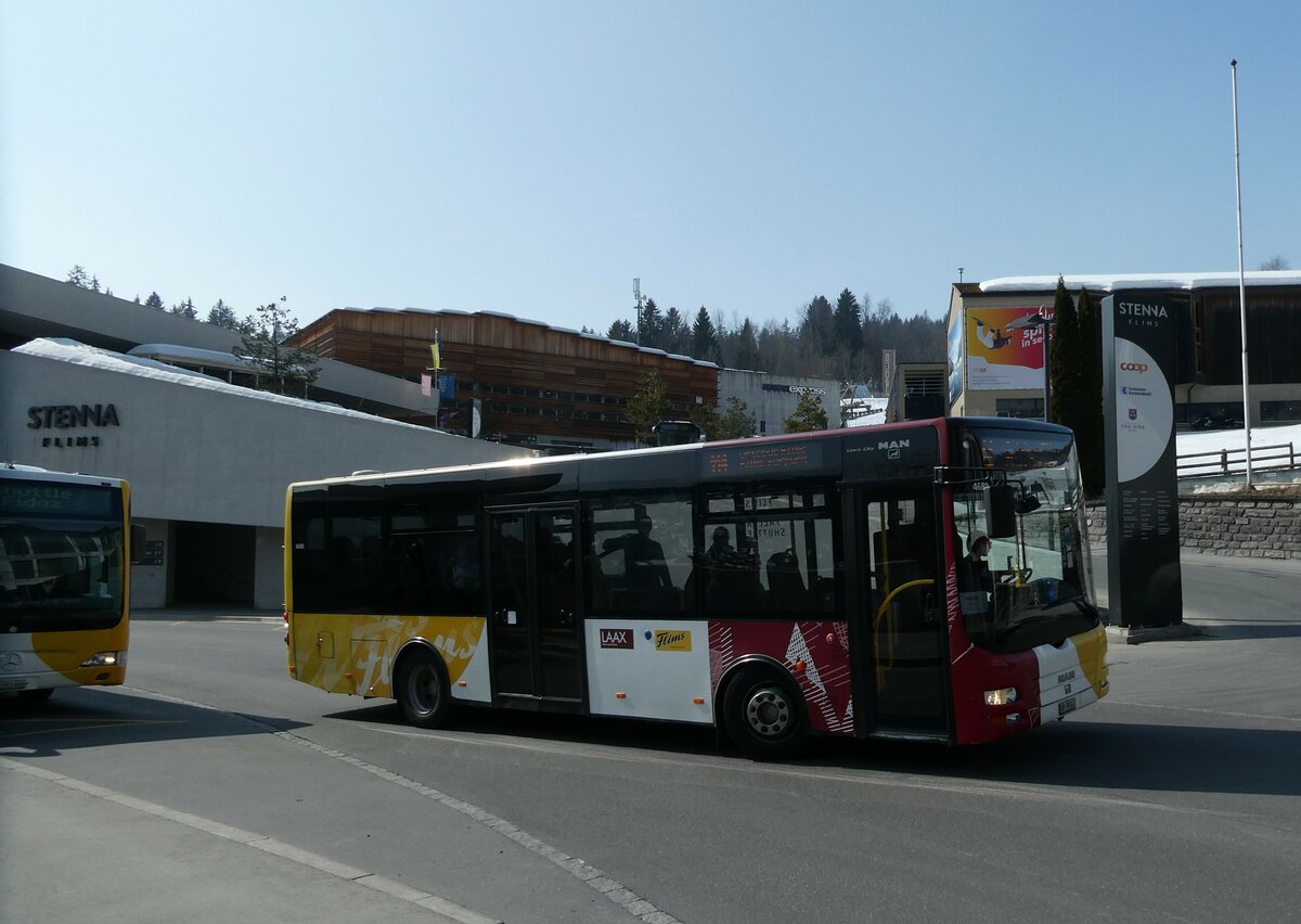 (233'768) - PostAuto Graub�nden - Nr. 5/GR 99'347 - MAN/G�ppel (ex Stuppan, Flims) am 11. M�rz 2022 in Flims, Bergbahnen